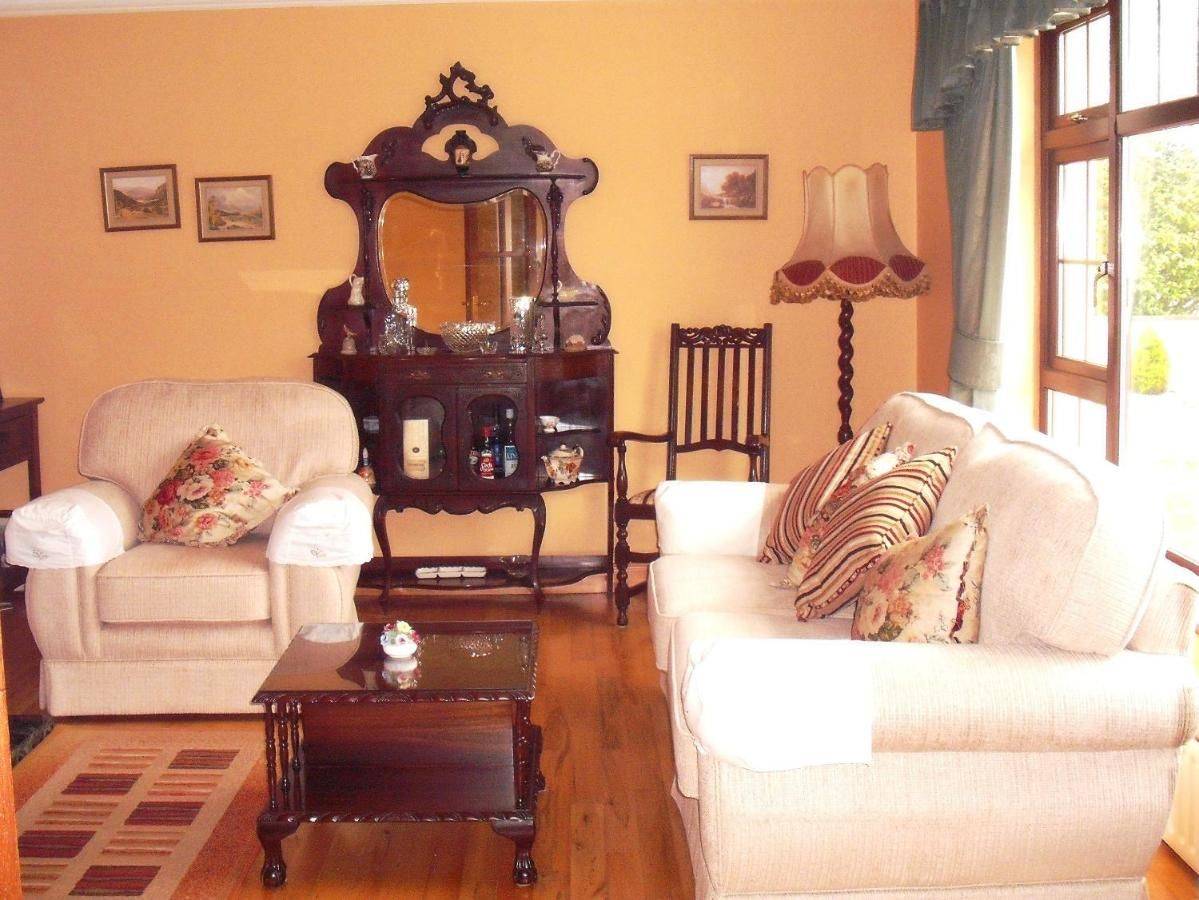 Фото  Maryville Bed and Breakfast Нина 11